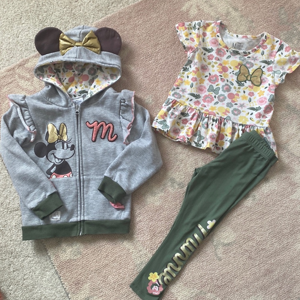 Minnie Mouse Outfit